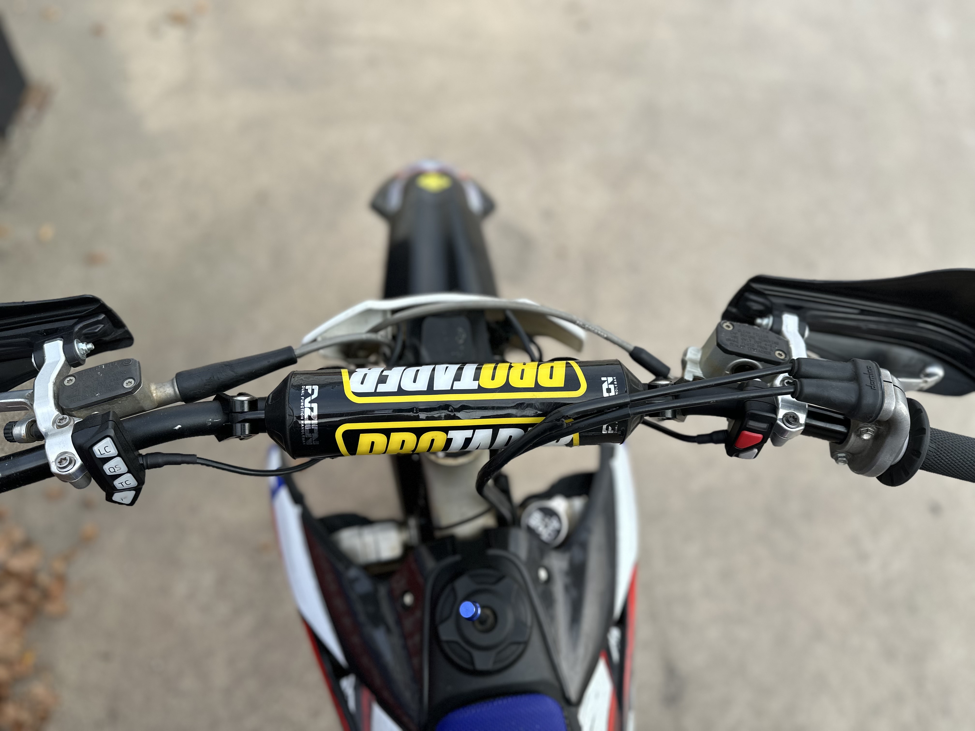 tdfブラック38 2024最新】SNSで話題・人気の商品のおすすめアイテム tdfブラック38