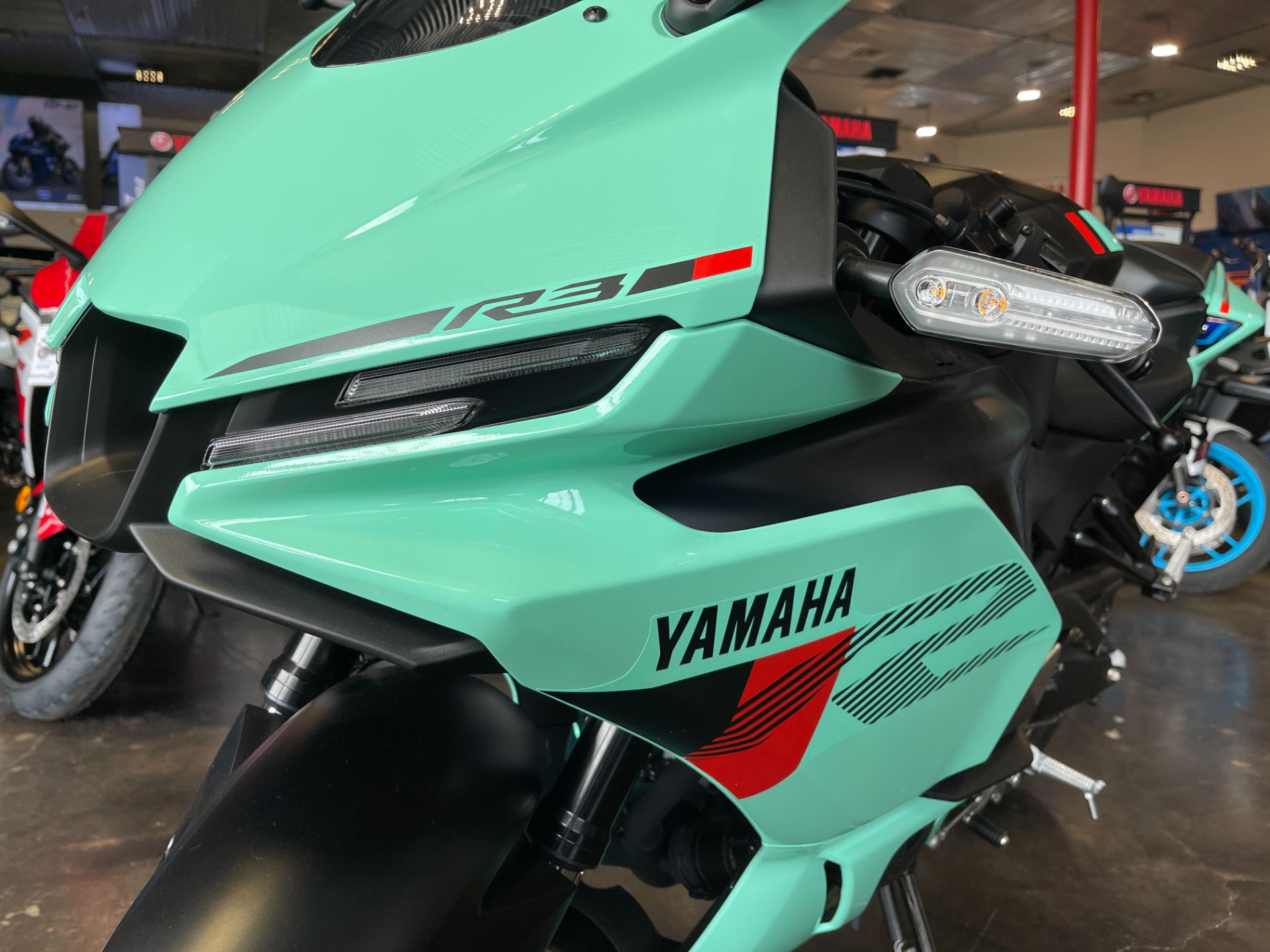 2026 Yamaha YZF-R3 4