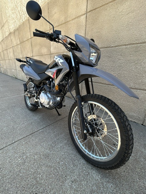 2025 Honda XR150L 6