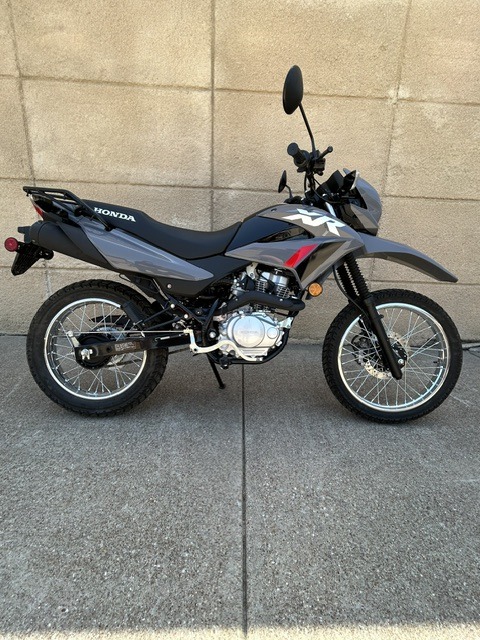 2025 Honda XR150L 7