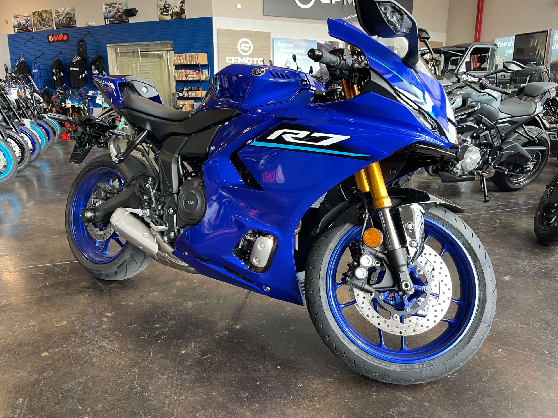 2026 Yamaha YZF-R7 4
