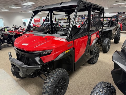 2026 Honda Pioneer 1000-5 Deluxe — photo 1 of 11