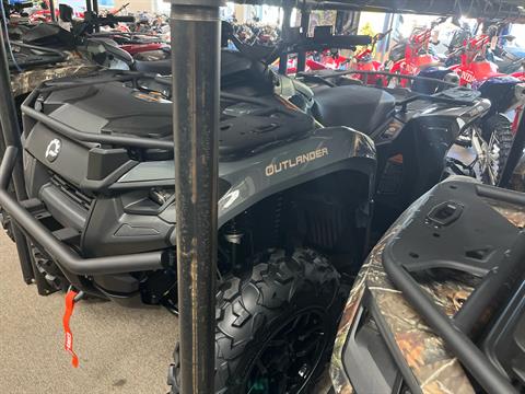2027 Can-Am Outlander XT 700