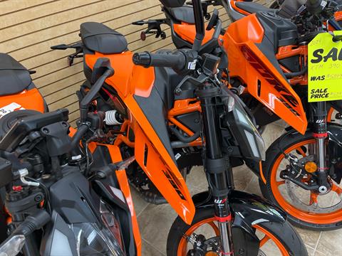 2024 KTM 390 Duke — photo 1 of 21