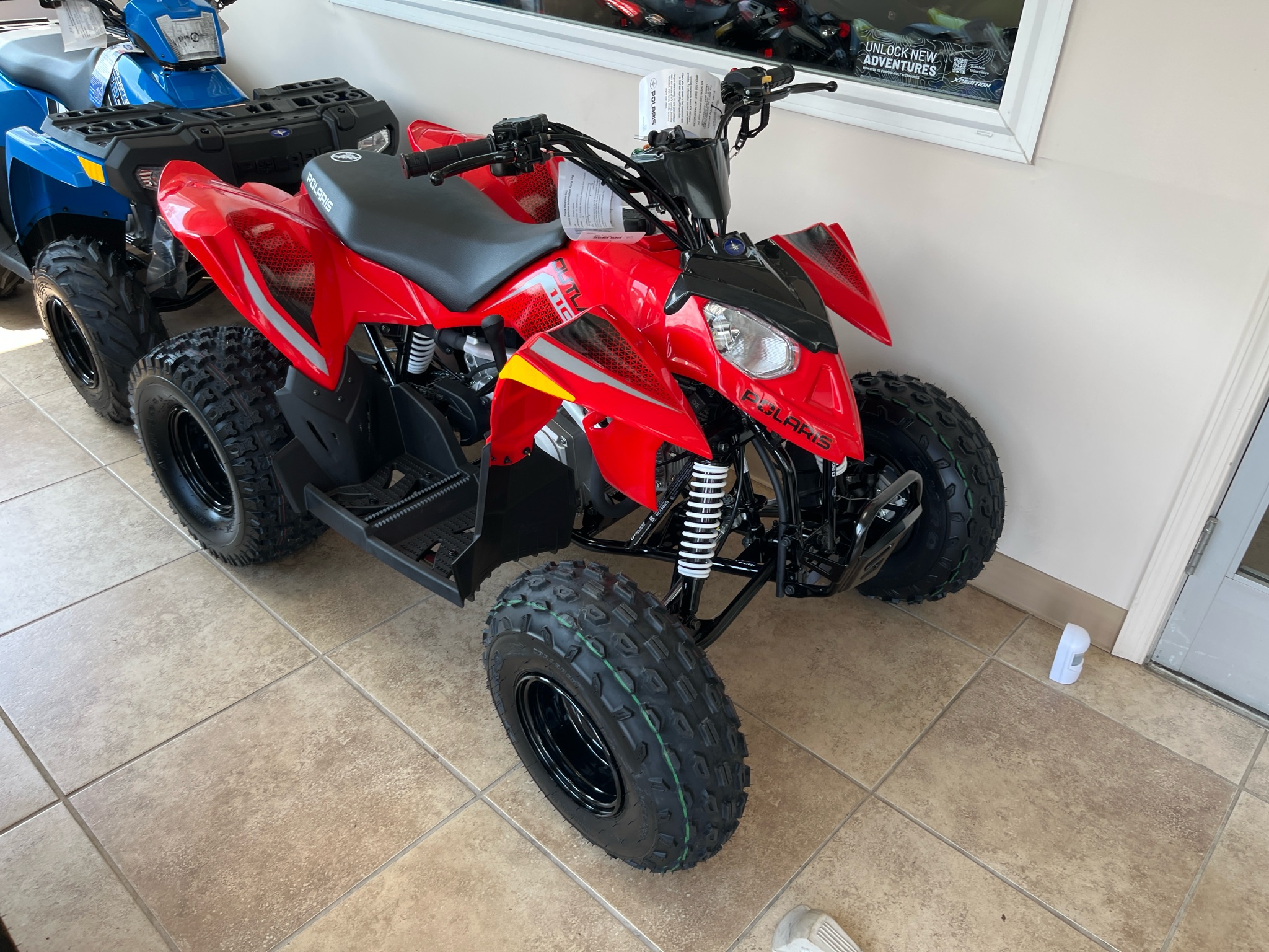 2027 Polaris Outlaw 110 EFI 1