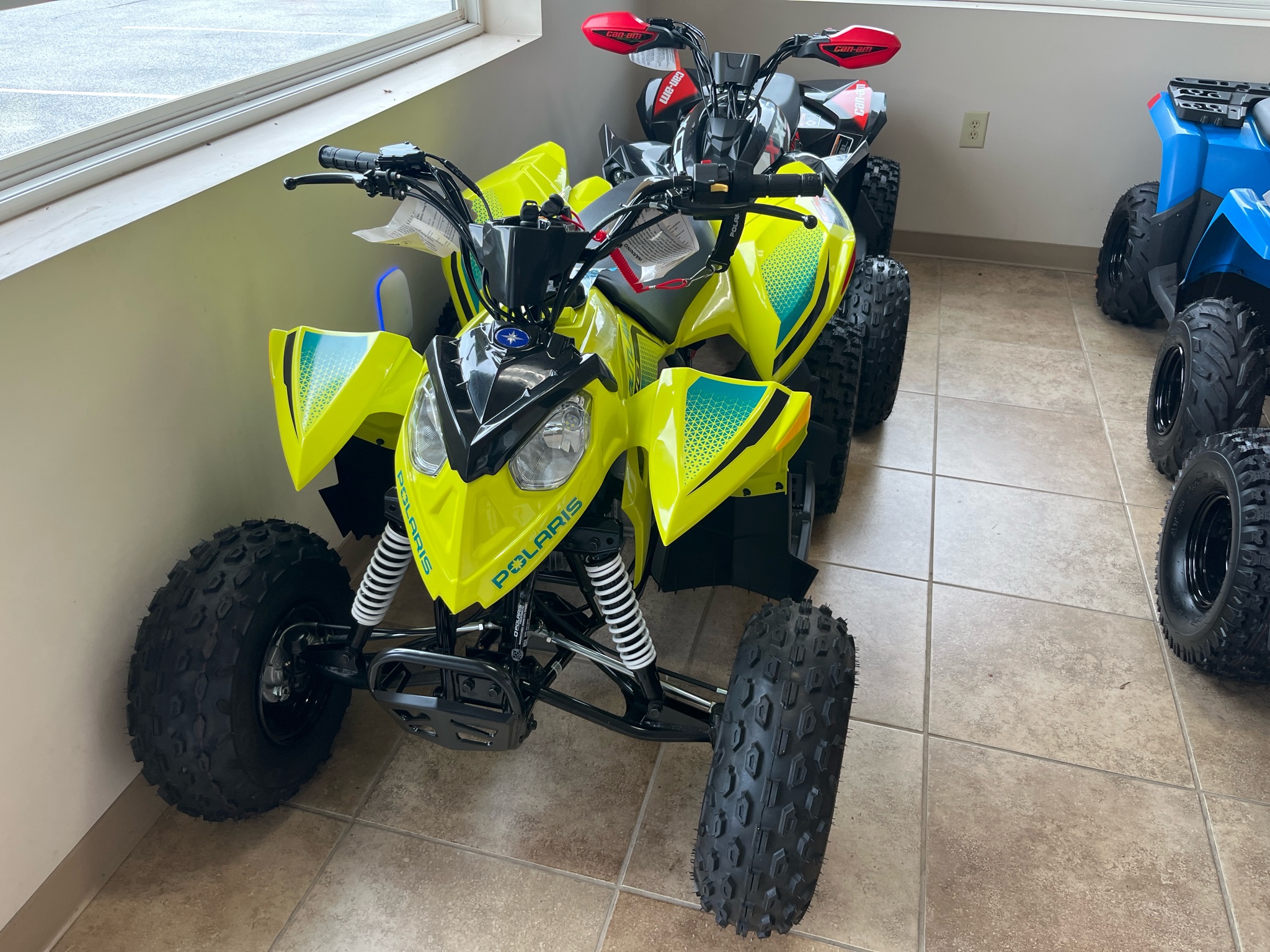 2027 Polaris Outlaw 110 EFI 1