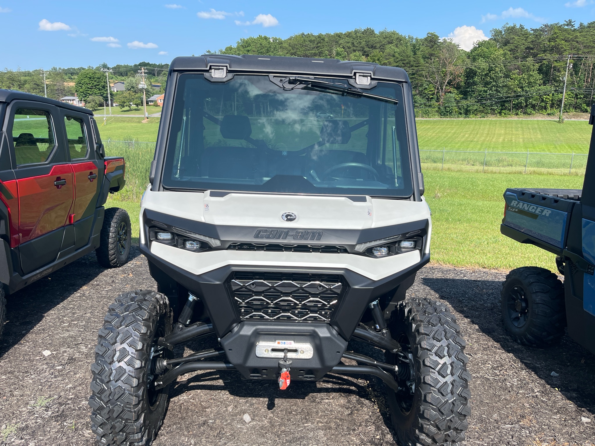 2026 Can-Am™ Defender Limited HD11 1