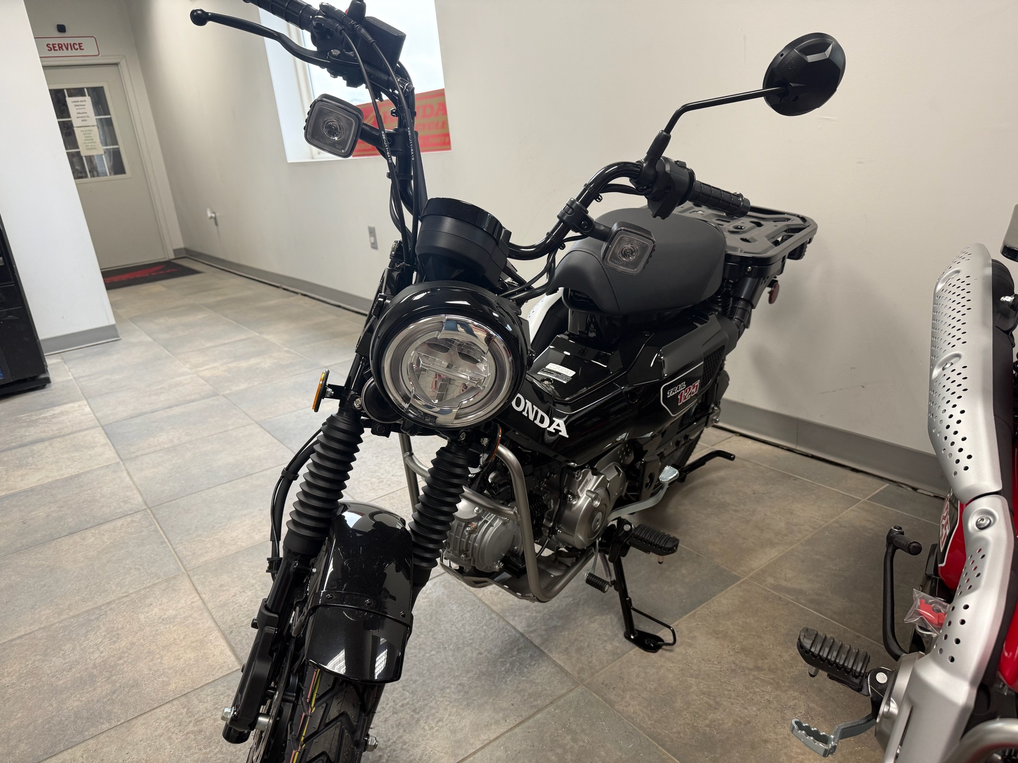2026 Honda Trail125 1