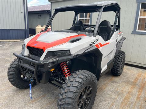 2027 Polaris General XP 1000 Sport