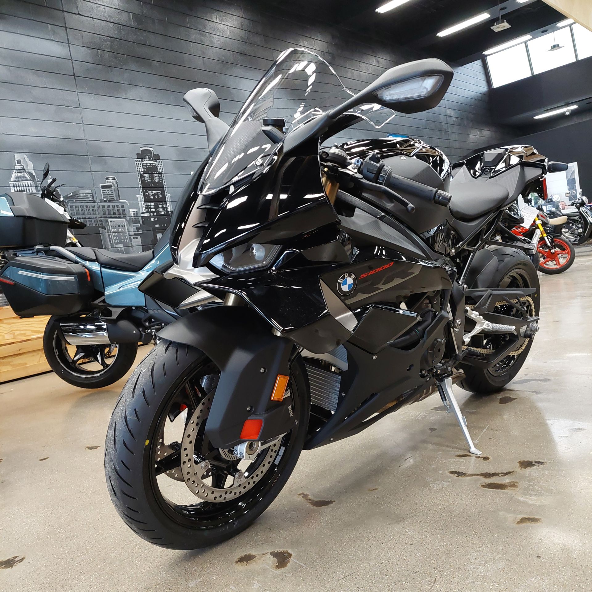 S1000RR 2023-2026 純正 シングルシートカウル ブラック S1000RR 2023-2026 純正 シングルシートカウル ブラック 【公式通販】