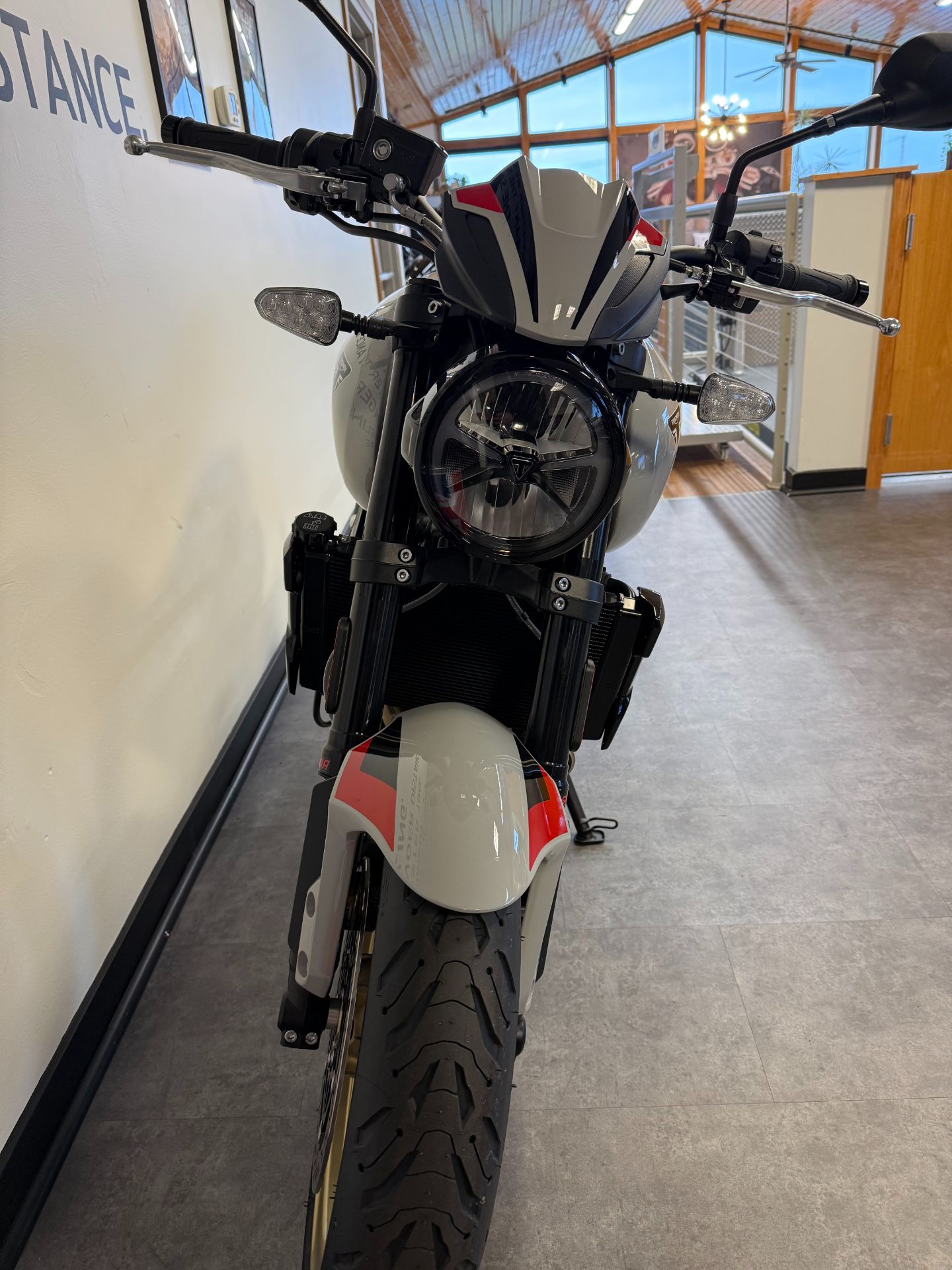 2026 Triumph Trident 800 3