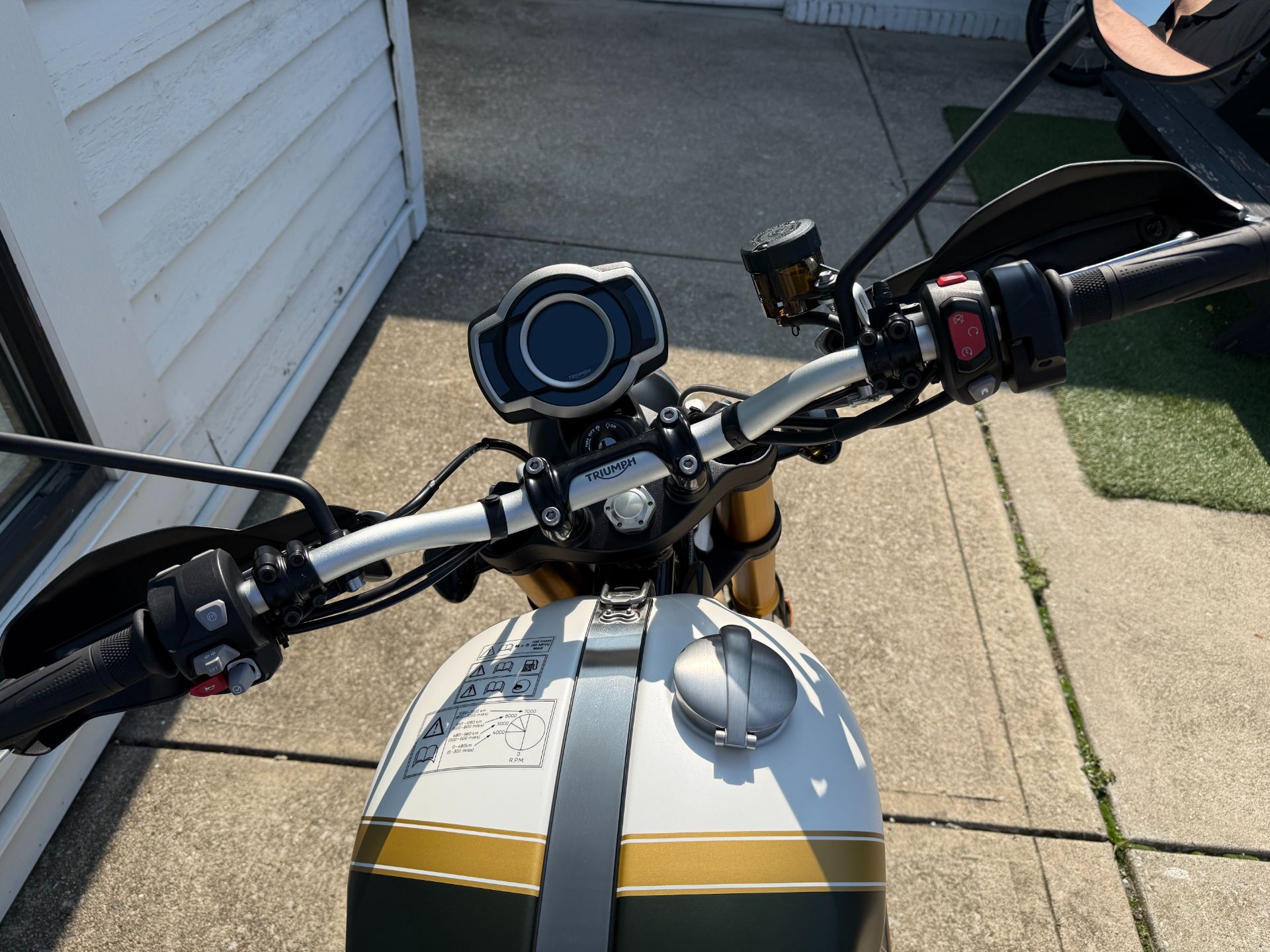 2026 Triumph Scrambler 1200 XE 3