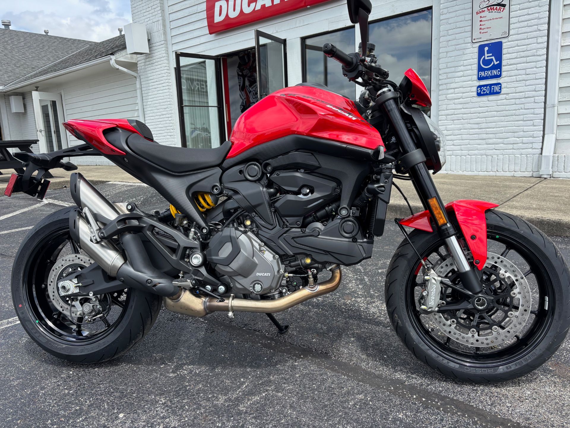 New 2025 Ducati Monster Motorcycles in Columbus, OH