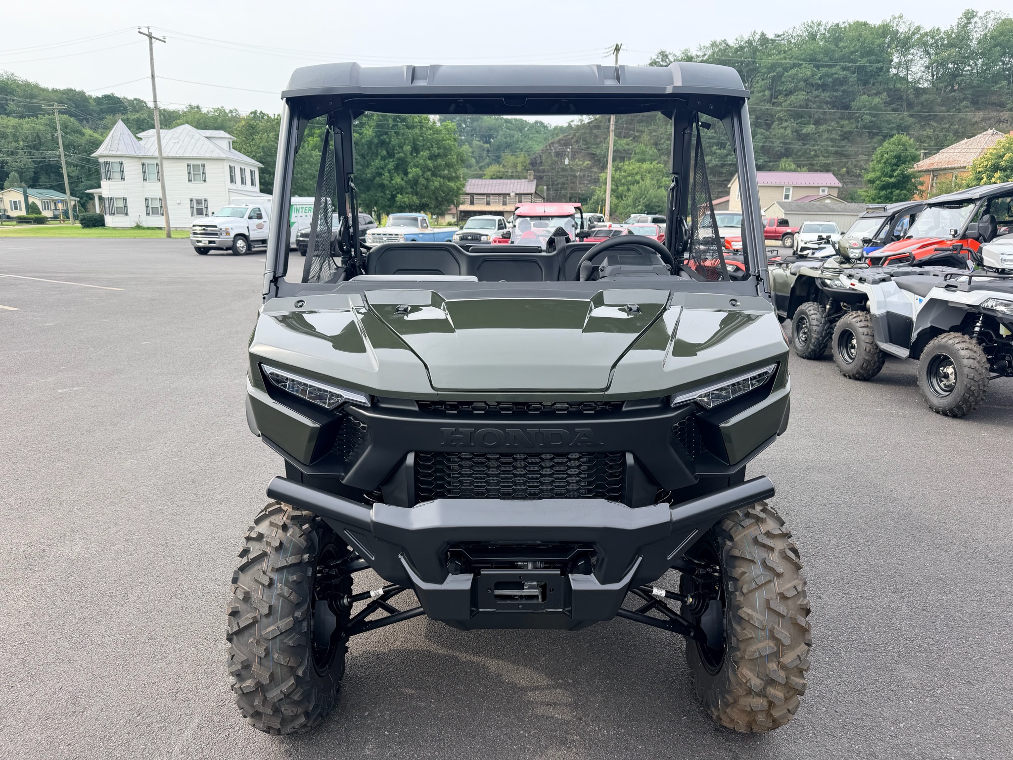2026 Honda Pioneer 1000 Deluxe 3