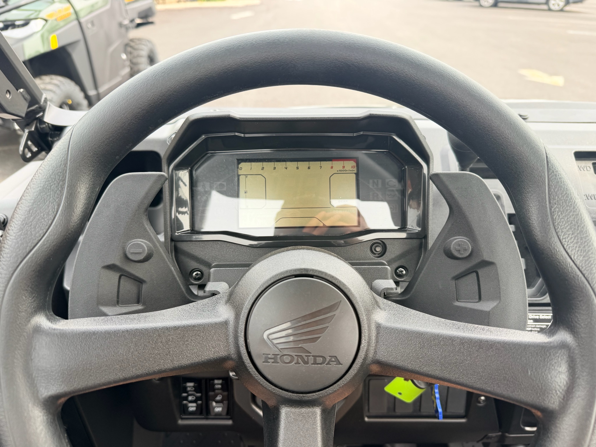 2026 Honda Pioneer 1000 Deluxe 6