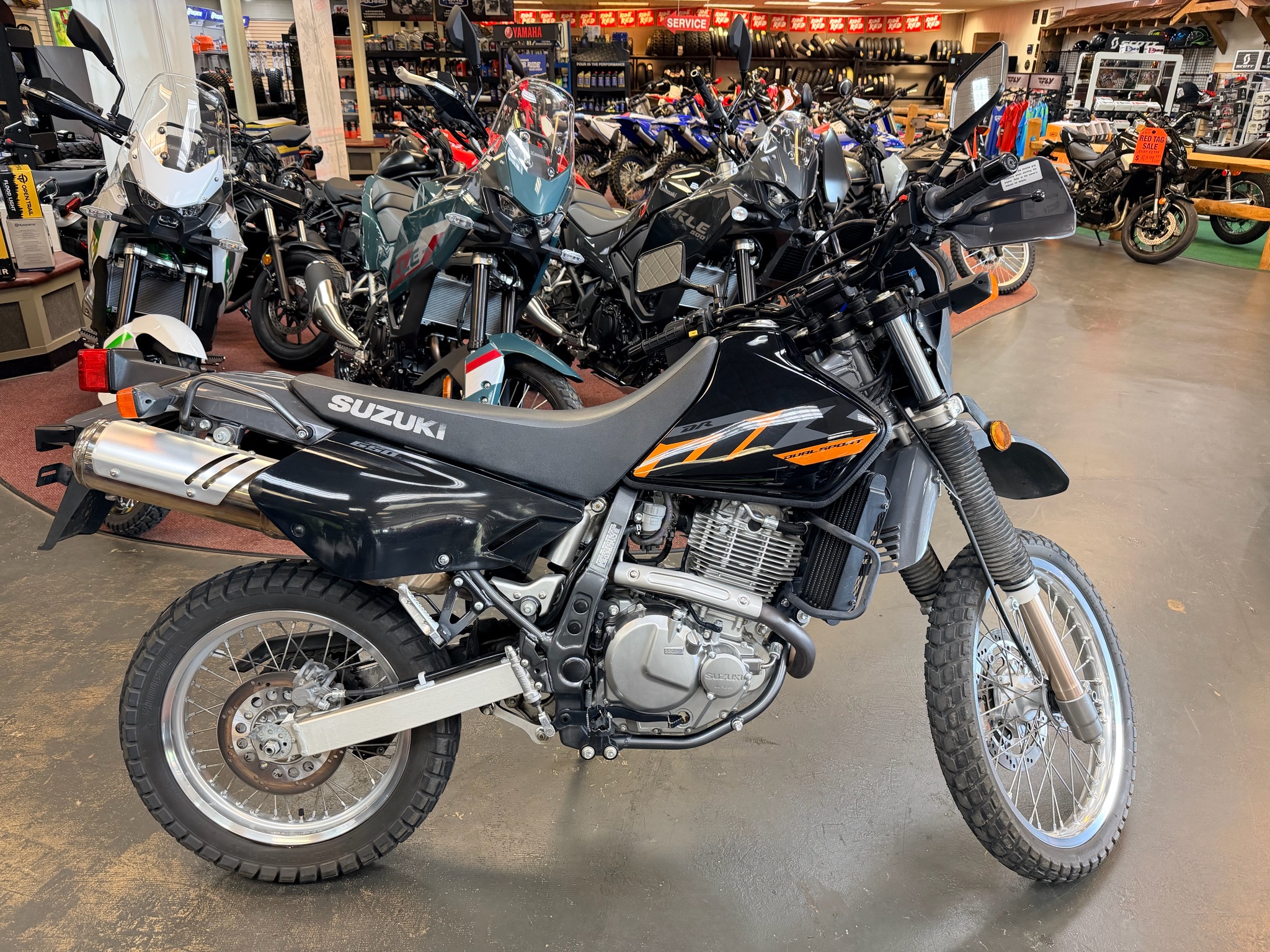 2023 Suzuki DR650S 1