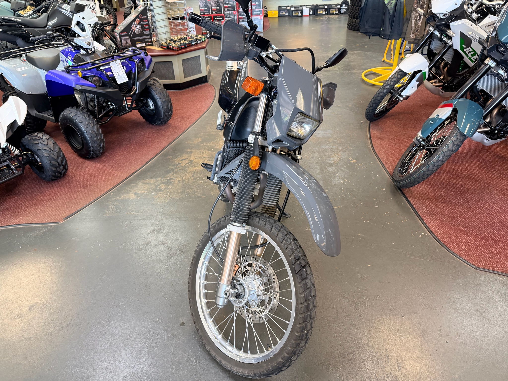 2023 Suzuki DR650S 3