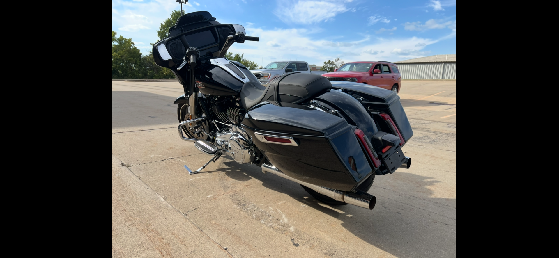 2025 Harley-Davidson Street Glide® in Dubuque, Iowa - Photo 4
