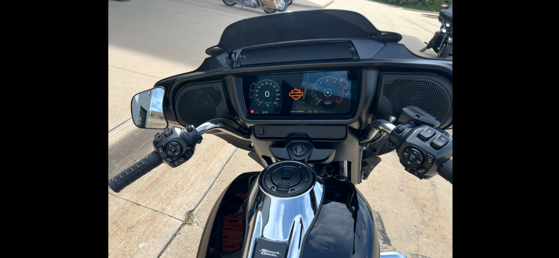 2025 Harley-Davidson Street Glide® in Dubuque, Iowa - Photo 9