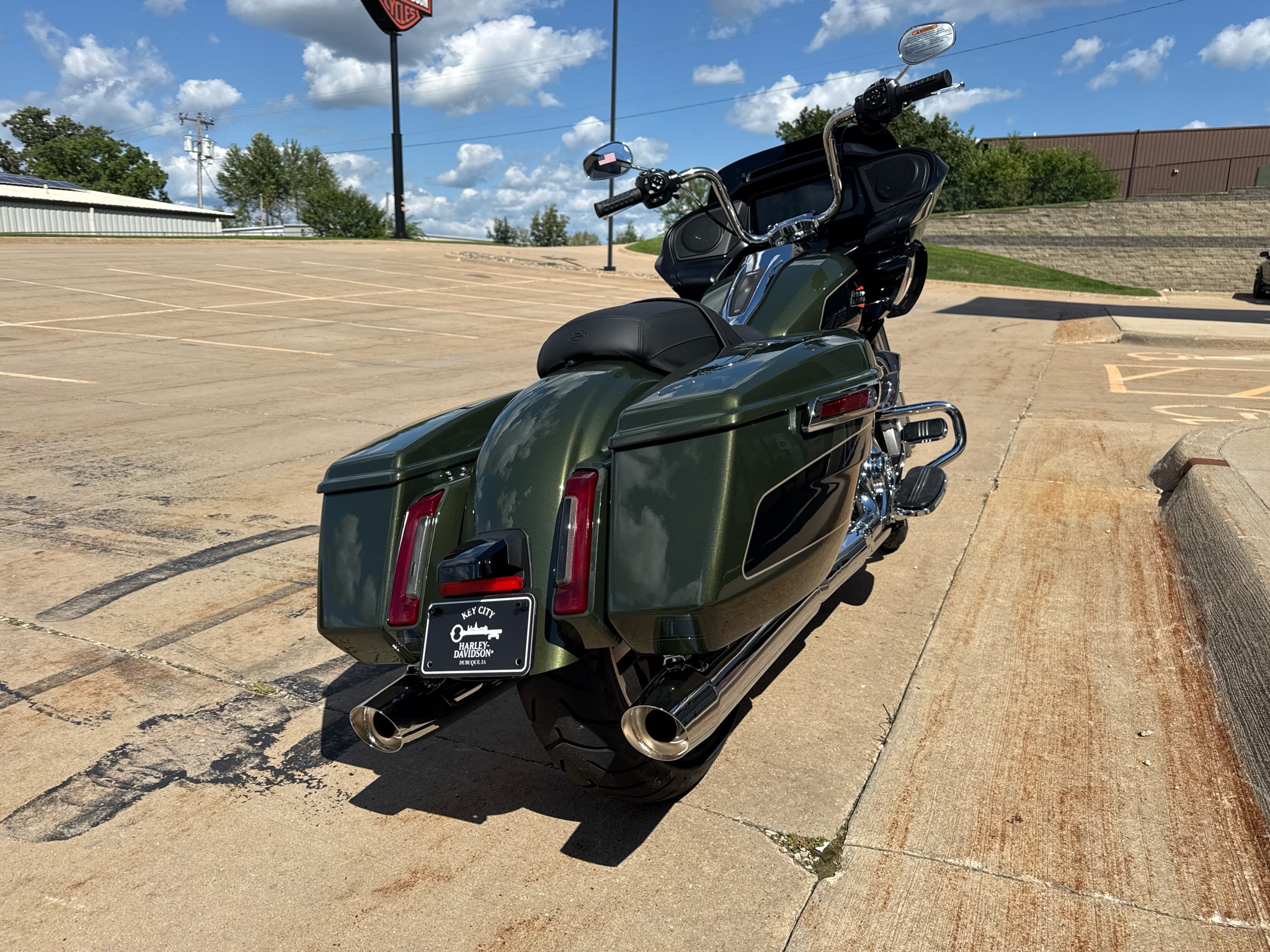 2026 Harley-Davidson Road Glide® 9