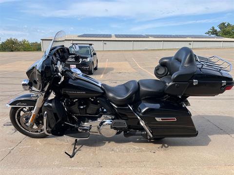 2017 Harley-Davidson Ultra Limited in Dubuque, Iowa - Photo 5