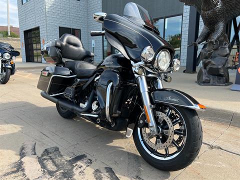 2017 Harley-Davidson Ultra Limited in Dubuque, Iowa - Photo 8