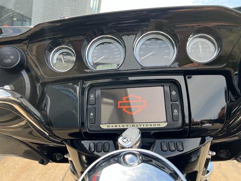 2017 Harley-Davidson Ultra Limited in Dubuque, Iowa - Photo 9