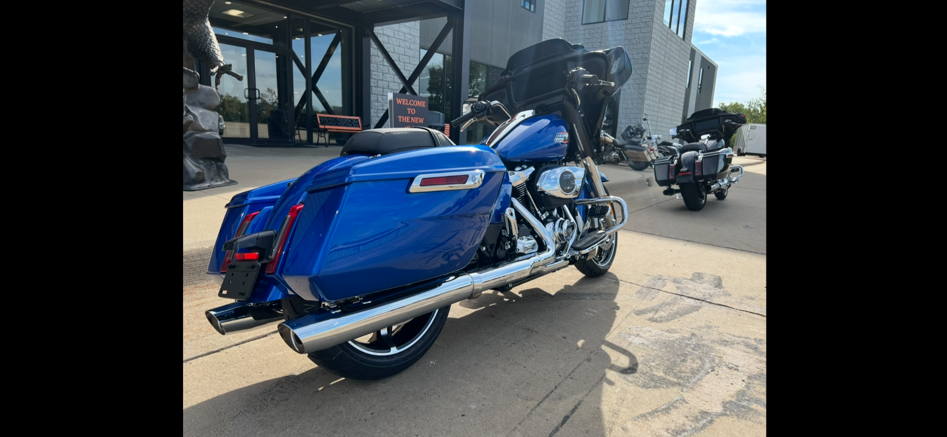 2025 Harley-Davidson Street Glide® in Dubuque, Iowa - Photo 2
