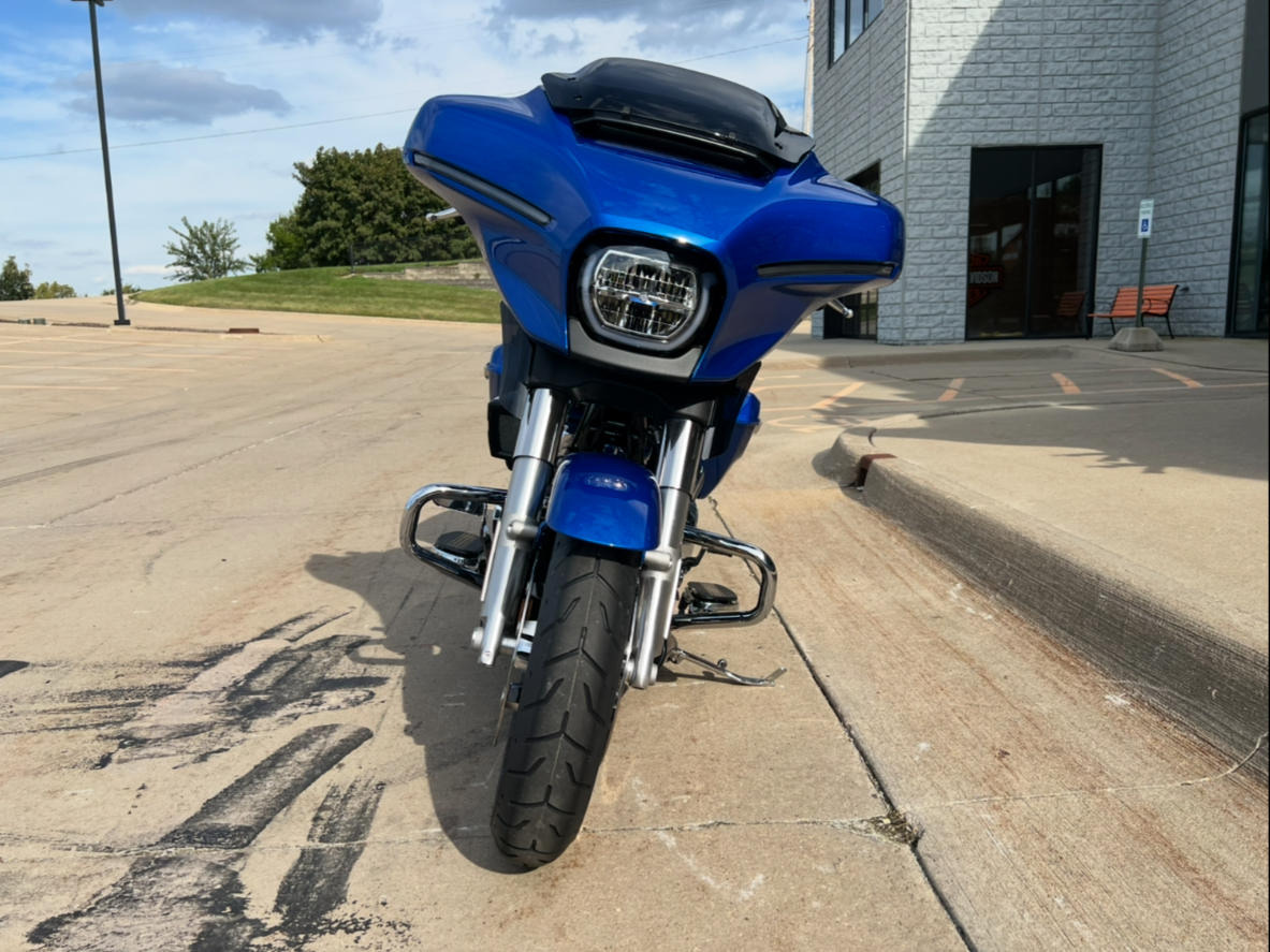 2025 Harley-Davidson Street Glide® in Dubuque, Iowa - Photo 10
