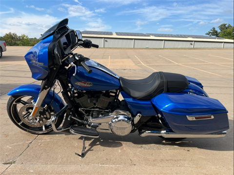 2025 Harley-Davidson Street Glide® in Dubuque, Iowa - Photo 7