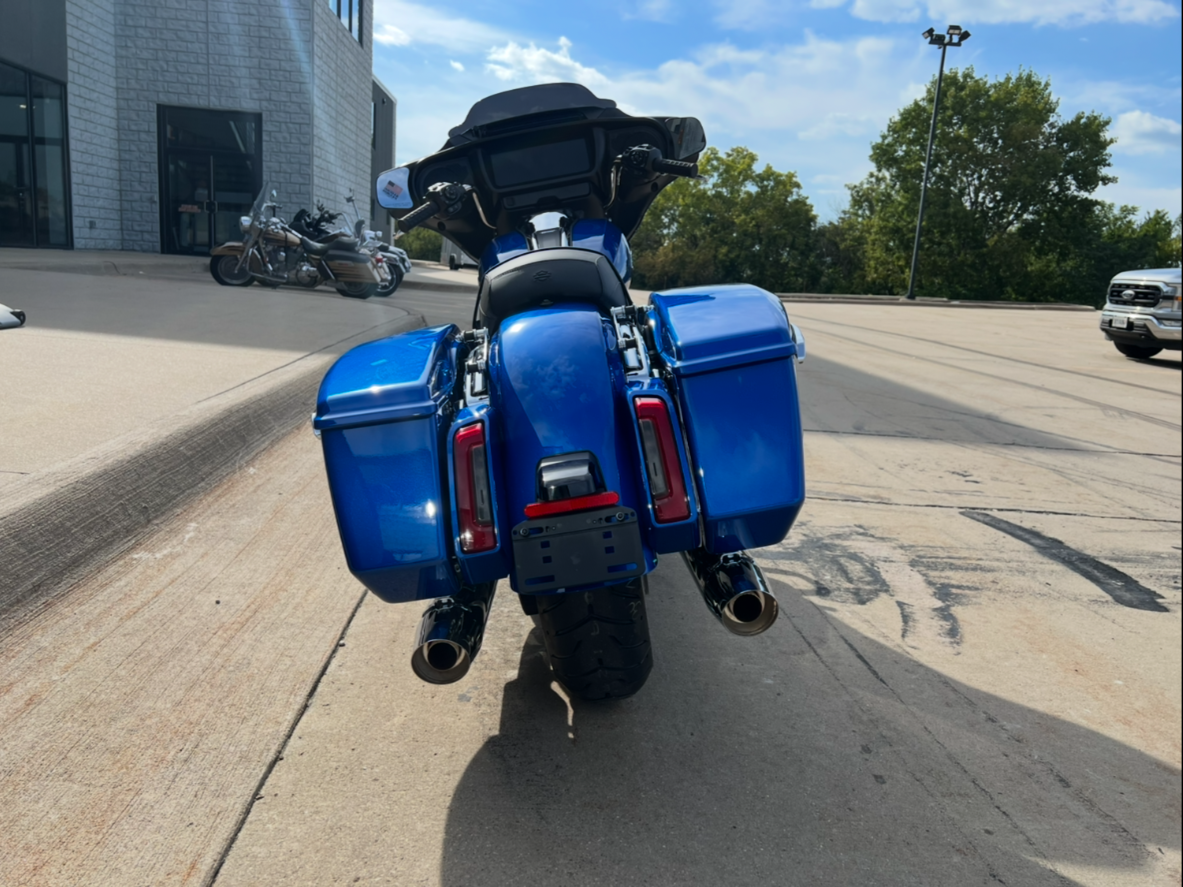 2025 Harley-Davidson Street Glide® in Dubuque, Iowa - Photo 4