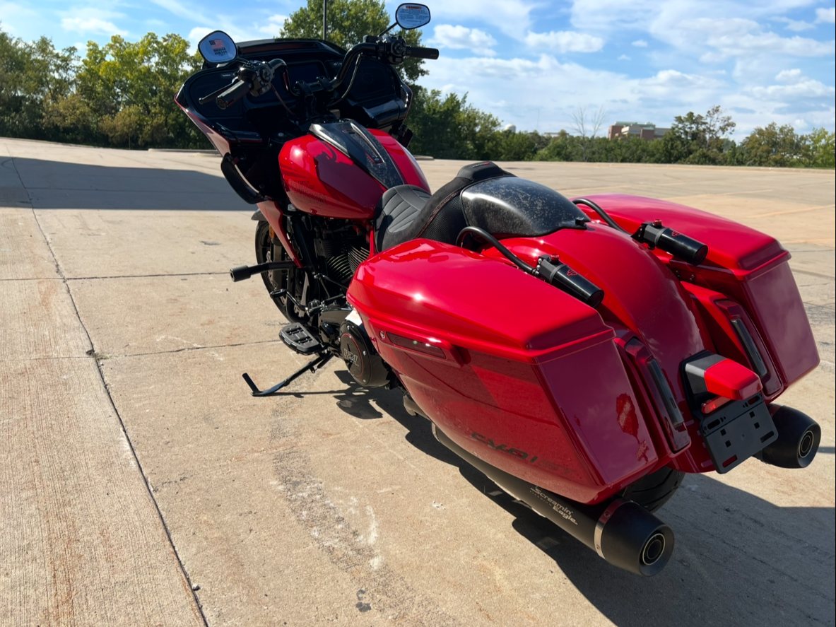 2025 Harley-Davidson CVO™ Road Glide® ST in Dubuque, Iowa - Photo 5