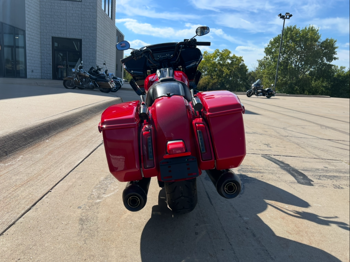 2025 Harley-Davidson CVO™ Road Glide® ST in Dubuque, Iowa - Photo 4
