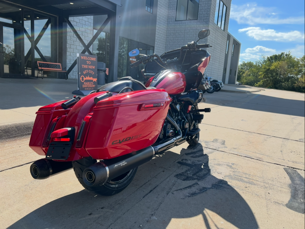 2025 Harley-Davidson CVO™ Road Glide® ST in Dubuque, Iowa - Photo 2