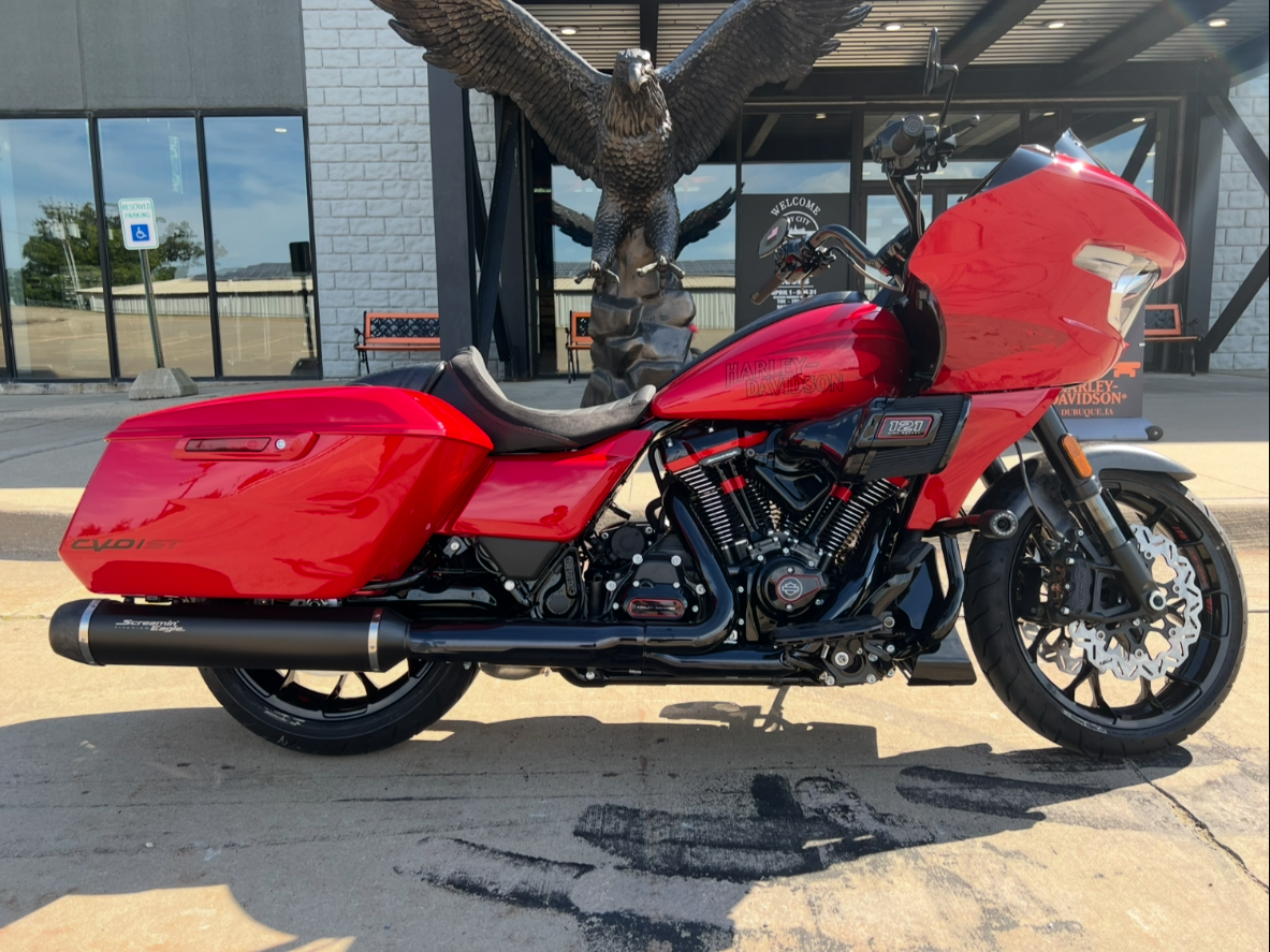 2025 Harley-Davidson CVO™ Road Glide® ST in Dubuque, Iowa - Photo 1