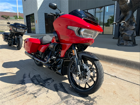 2025 Harley-Davidson CVO™ Road Glide® ST in Dubuque, Iowa - Photo 11