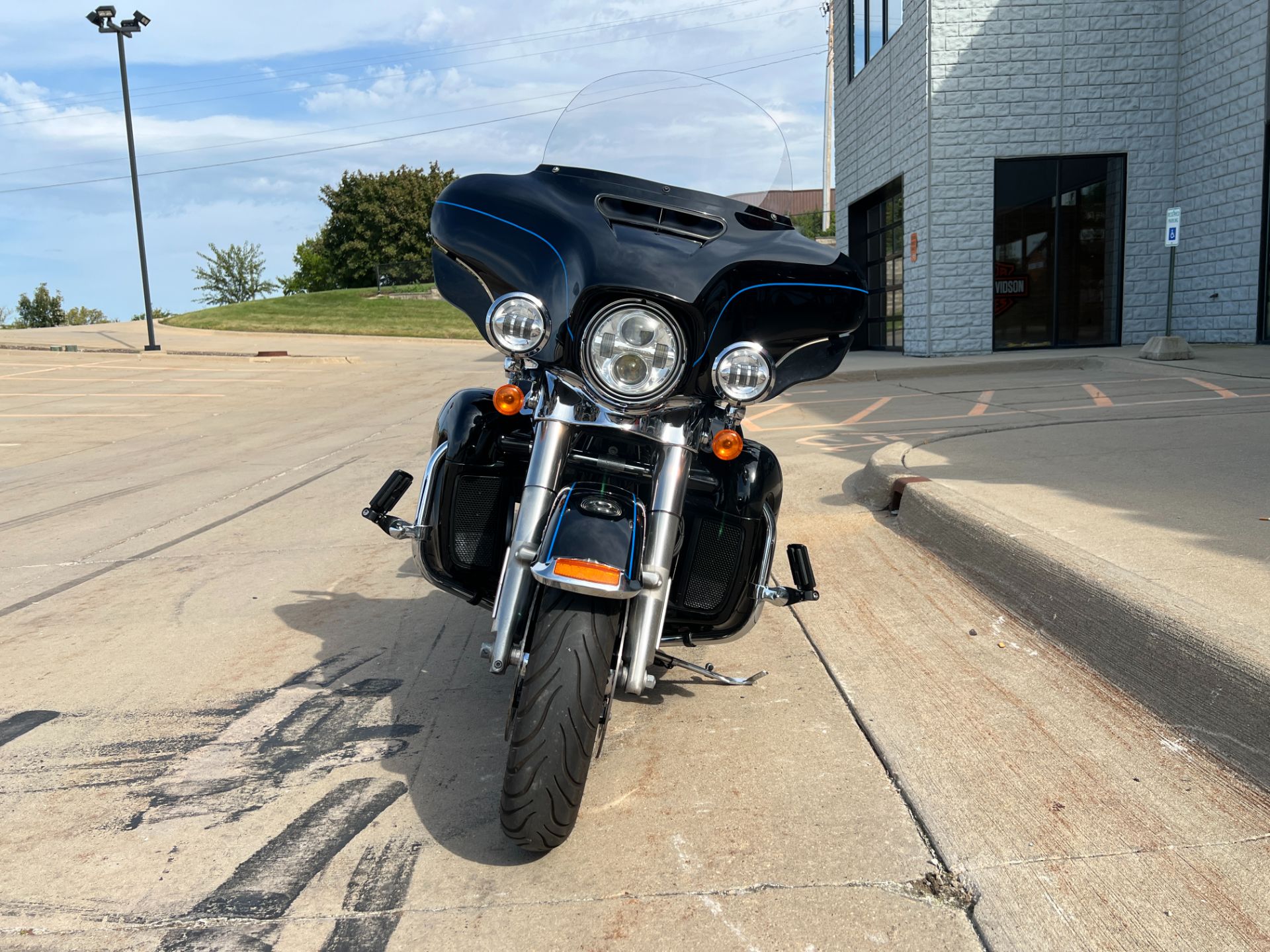 2015 Harley-Davidson Ultra Limited in Dubuque, Iowa - Photo 7