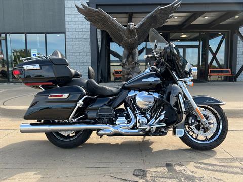 2015 Harley-Davidson Ultra Limited in Dubuque, Iowa - Photo 1