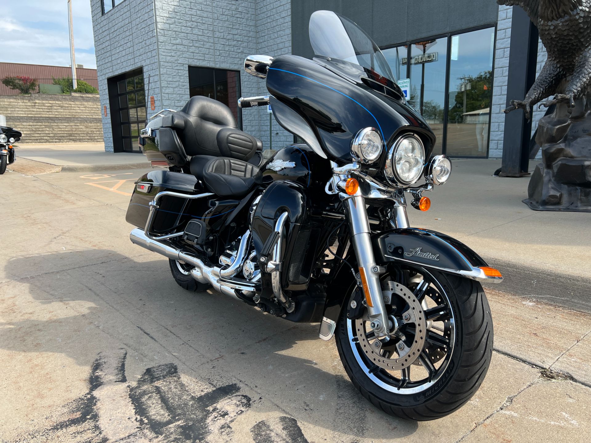 2015 Harley-Davidson Ultra Limited in Dubuque, Iowa - Photo 8