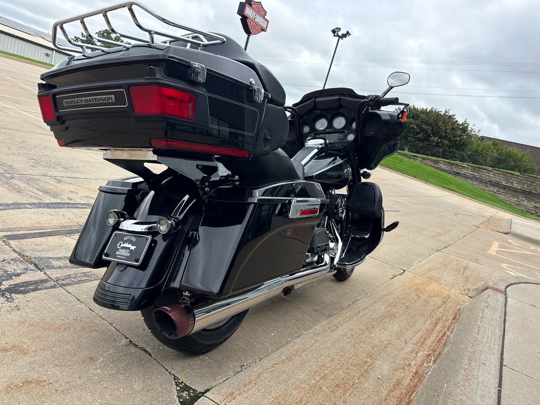 2011 Harley-Davidson Ultra Classic® Electra Glide® 10