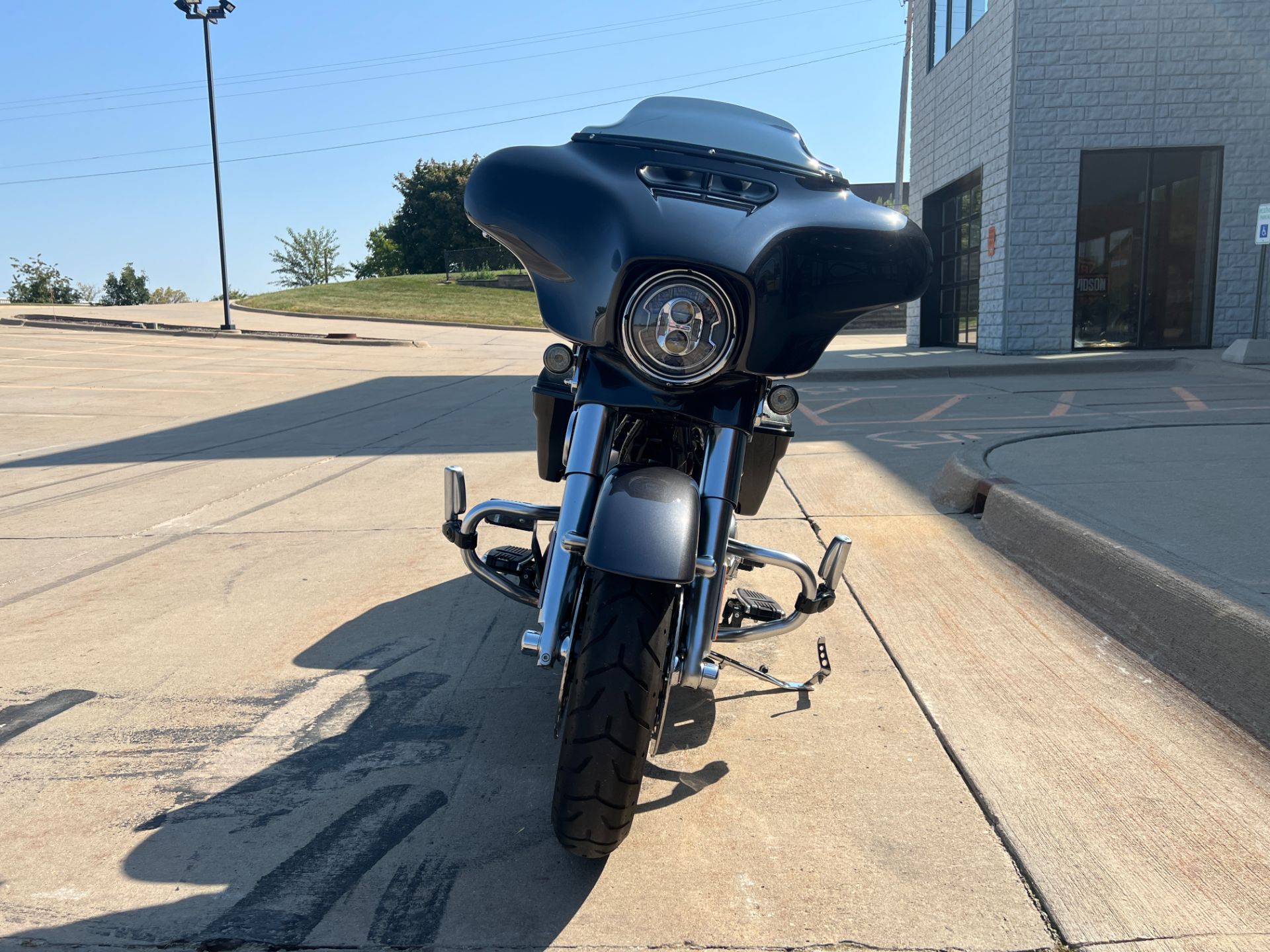 2020 Harley-Davidson CVO™ Street Glide® in Dubuque, Iowa - Photo 10