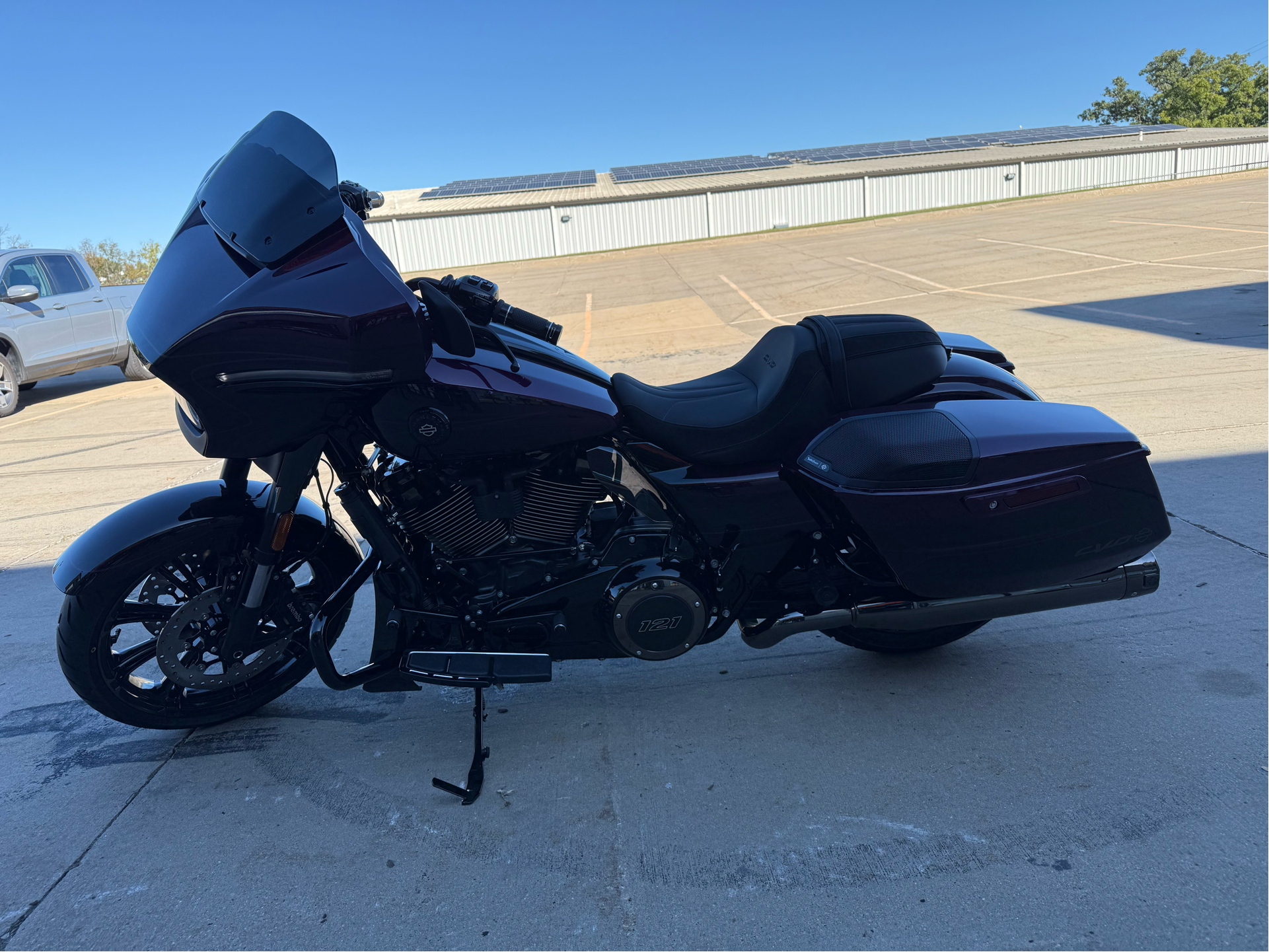 2025 Harley-Davidson CVO™ Street Glide® in Dubuque, Iowa - Photo 5