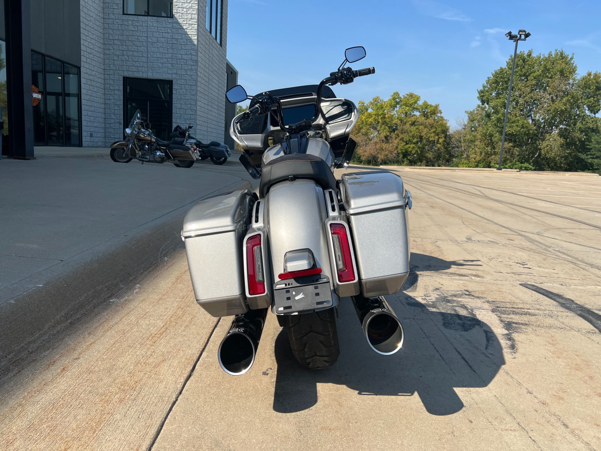 2023 Harley-Davidson CVO™ Road Glide® in Dubuque, Iowa - Photo 4