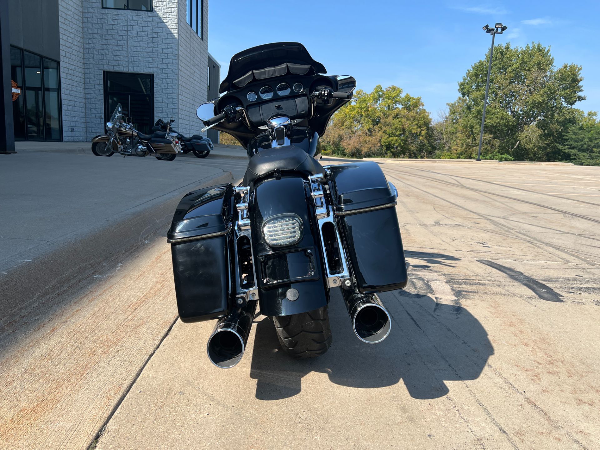 2020 Harley-Davidson Electra Glide® Standard in Dubuque, Iowa - Photo 4