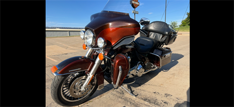 2011 Harley-Davidson Electra Glide® Ultra Limited in Dubuque, Iowa - Photo 6