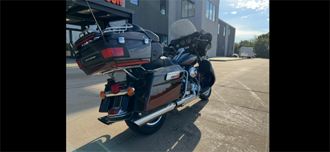 2011 Harley-Davidson Electra Glide® Ultra Limited in Dubuque, Iowa - Photo 2