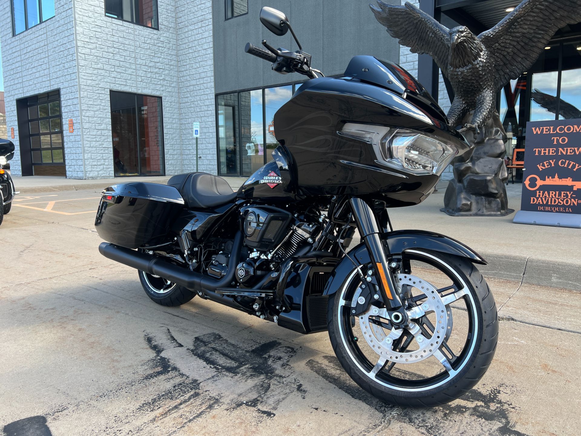 2025 Harley-Davidson Road Glide® in Dubuque, Iowa - Photo 8
