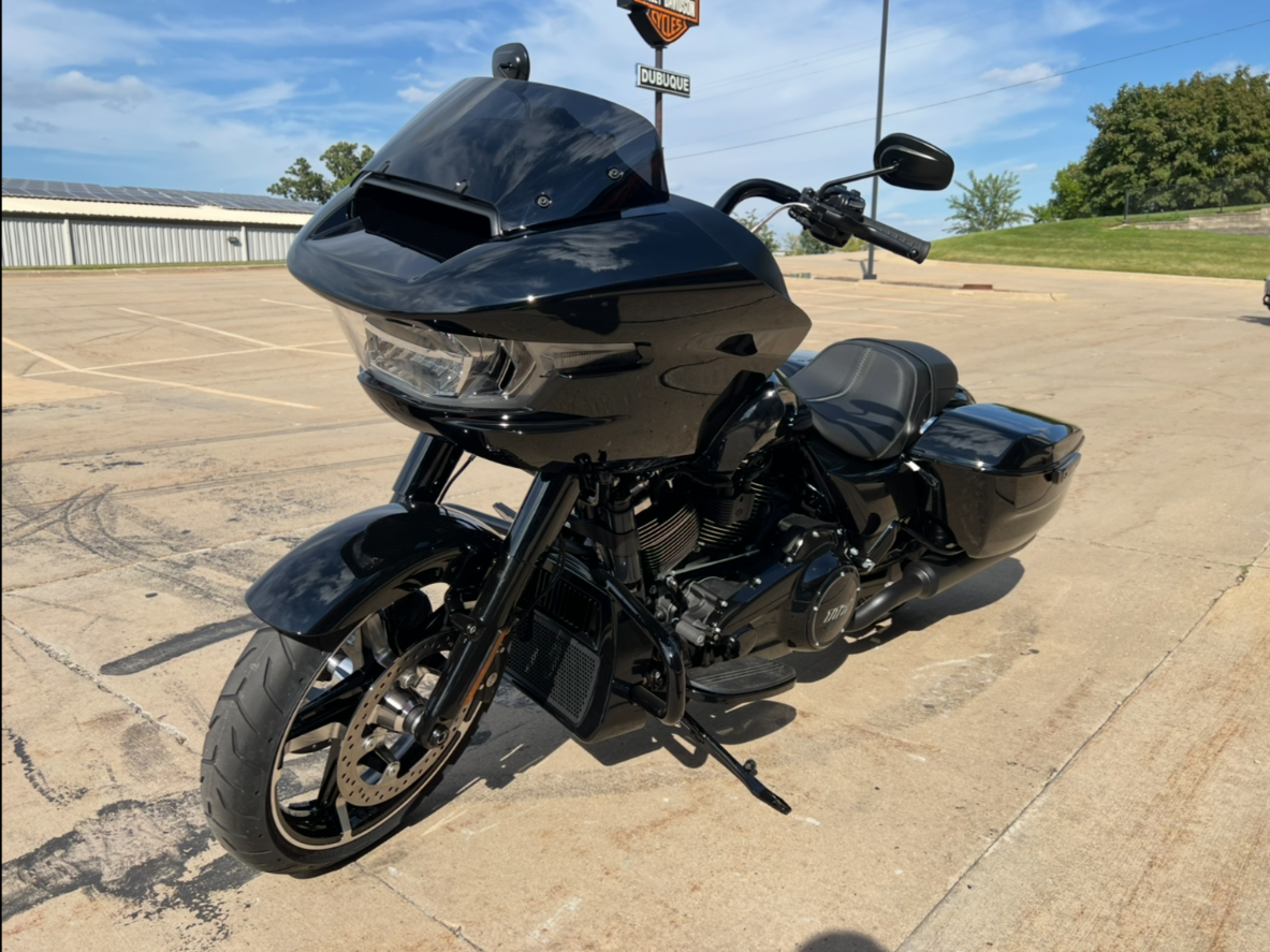2025 Harley-Davidson Road Glide® in Dubuque, Iowa - Photo 6