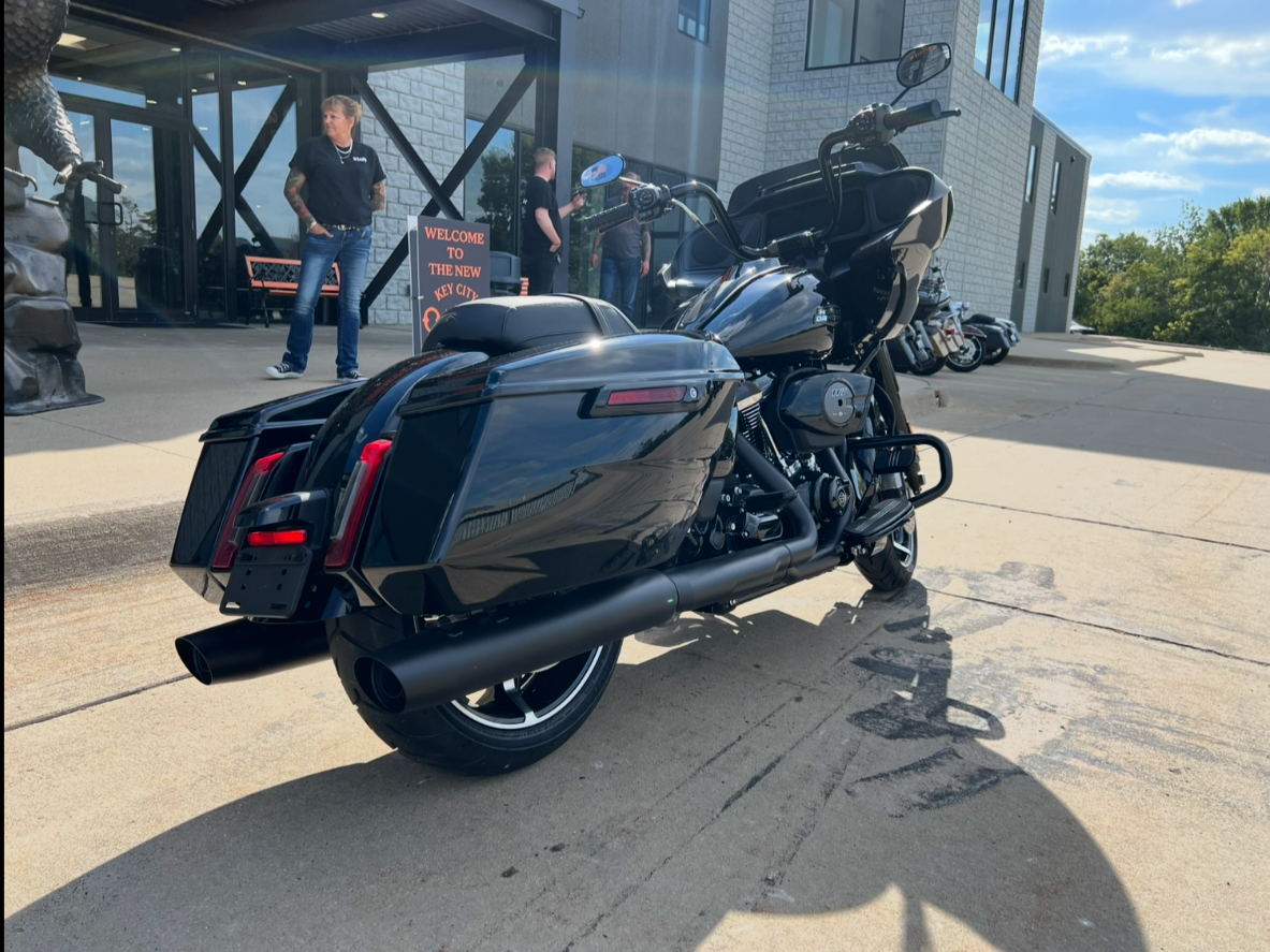 2025 Harley-Davidson Road Glide® in Dubuque, Iowa - Photo 2