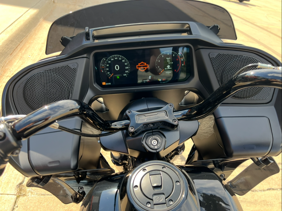 2025 Harley-Davidson Road Glide® in Dubuque, Iowa - Photo 9